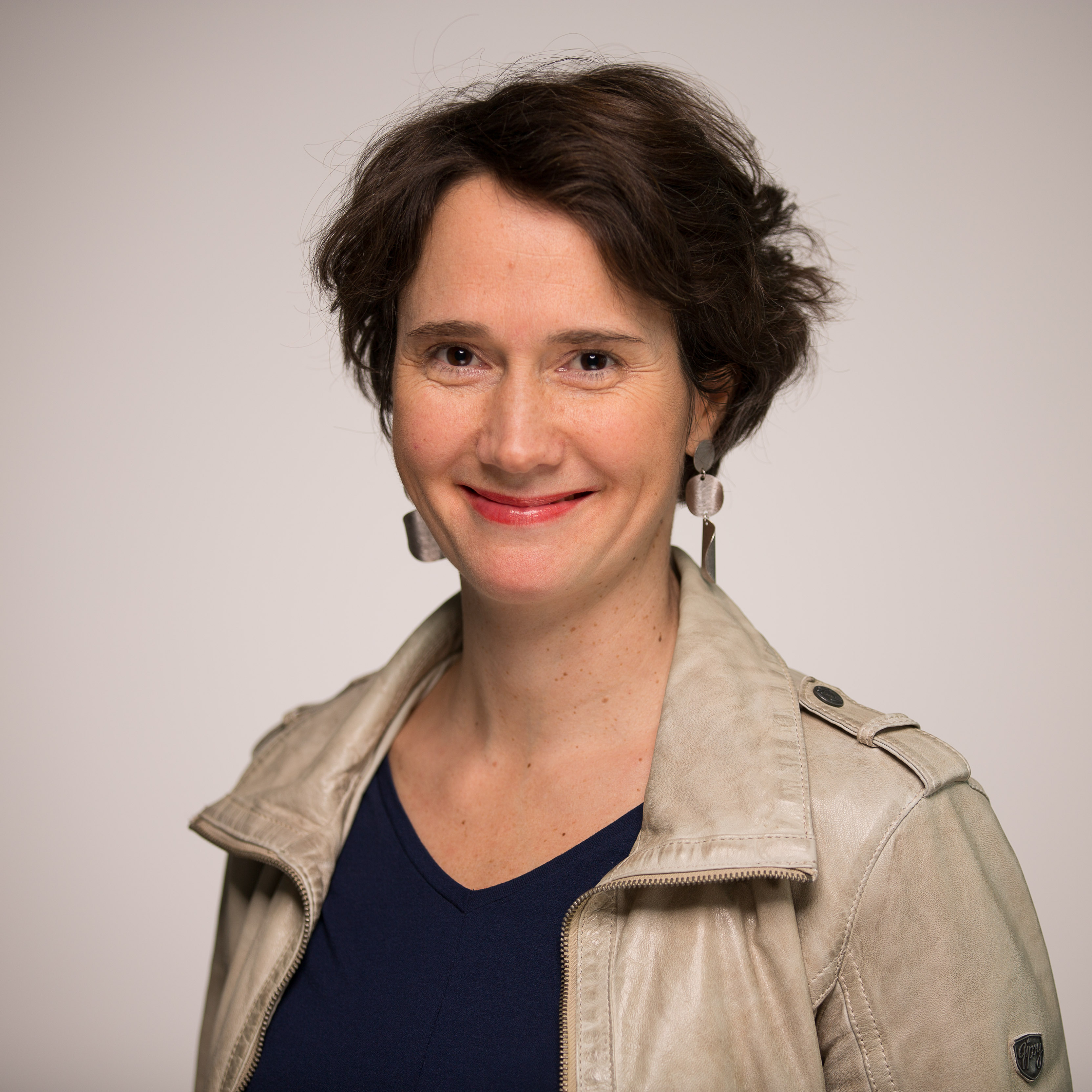 Porträt: Dr. Gudrun Diermayr, MA, PhD“ width=