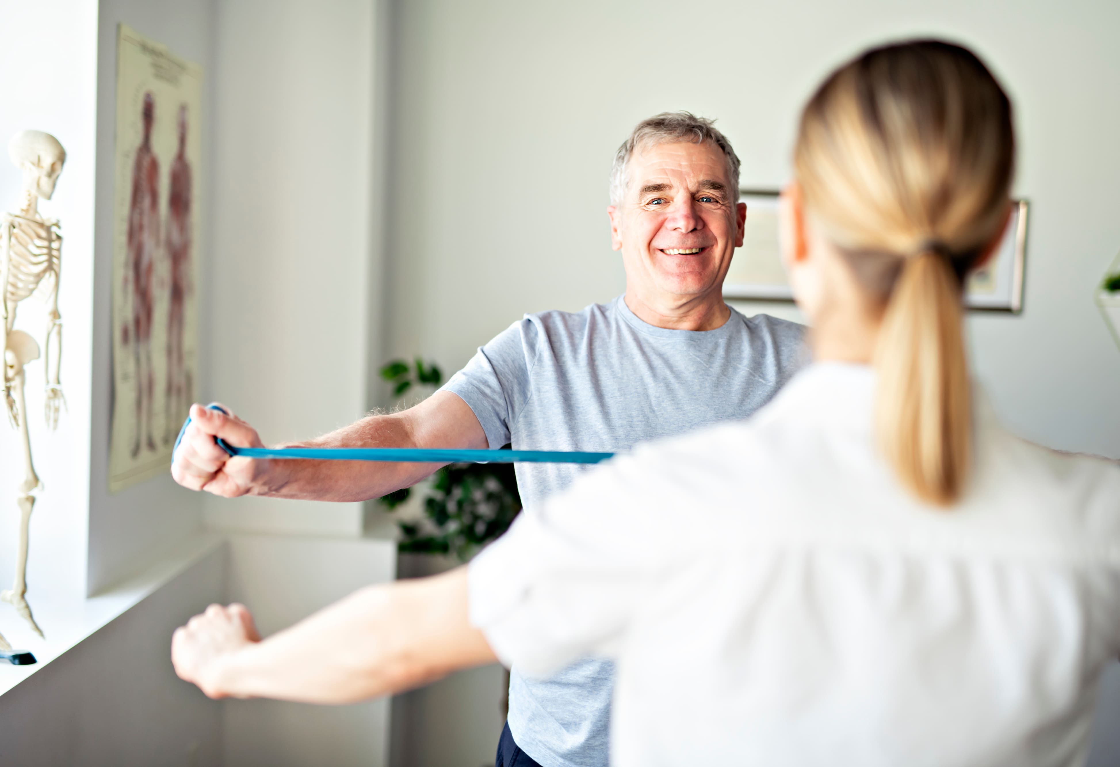 Therapieeinheit mit Stretchbändern