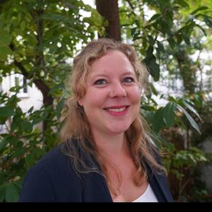 Assoz.-Prof (FH) Karin Lotter, MSc Assoz.-Prof (FH) Karin Lotter, MSc