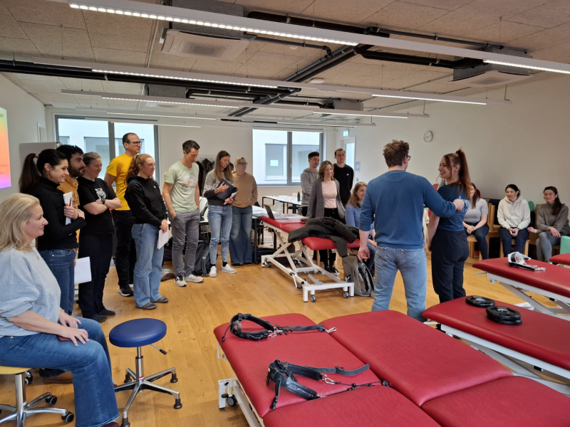 Workshop Nackenmuskulatur: PhysioTalk 26.1. FH Salzburg Physio Austria