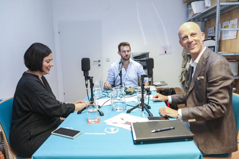 Constance Schlegl und Christoph Hörhan im ImPuls Podcast Studio von Physio Austria