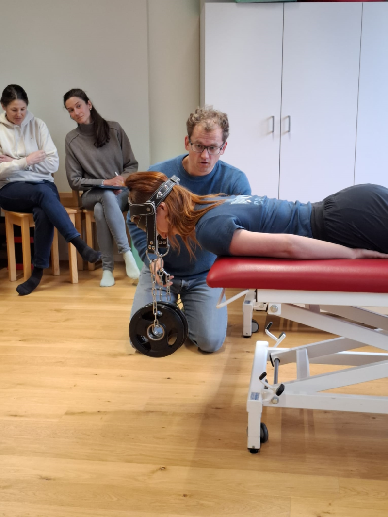 Workshop Nackenmuskulatur: PhysioTalk 26.1. FH Salzburg Physio Austria